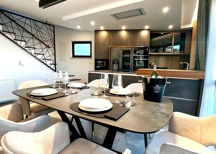 Beautiful Palazzo Blue - Villa *