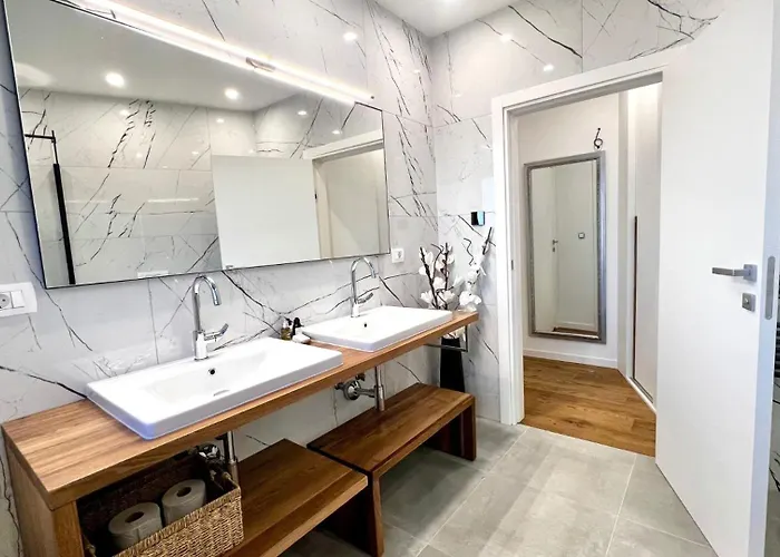 Beautiful Palazzo Blue - * Abbazia