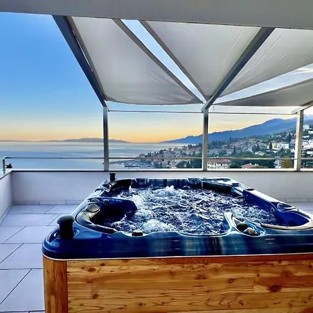 Beautiful Palazzo Blue - Villa