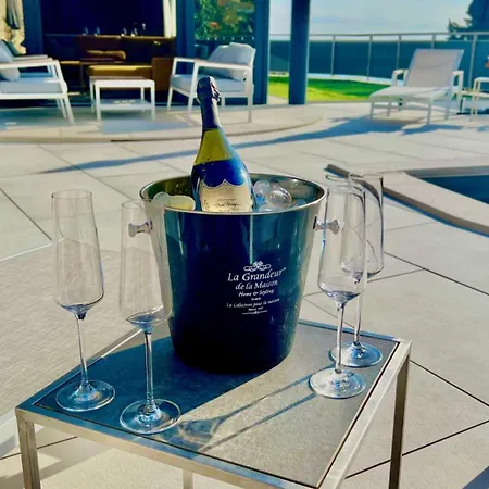 Beautiful Palazzo Blue - 오파티아